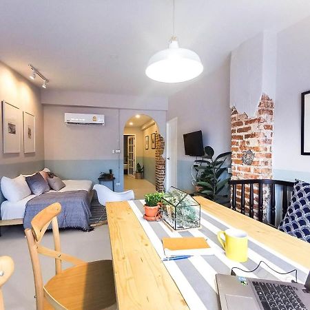 Snoozy Guesthouse Пхукет Екстер'єр фото
