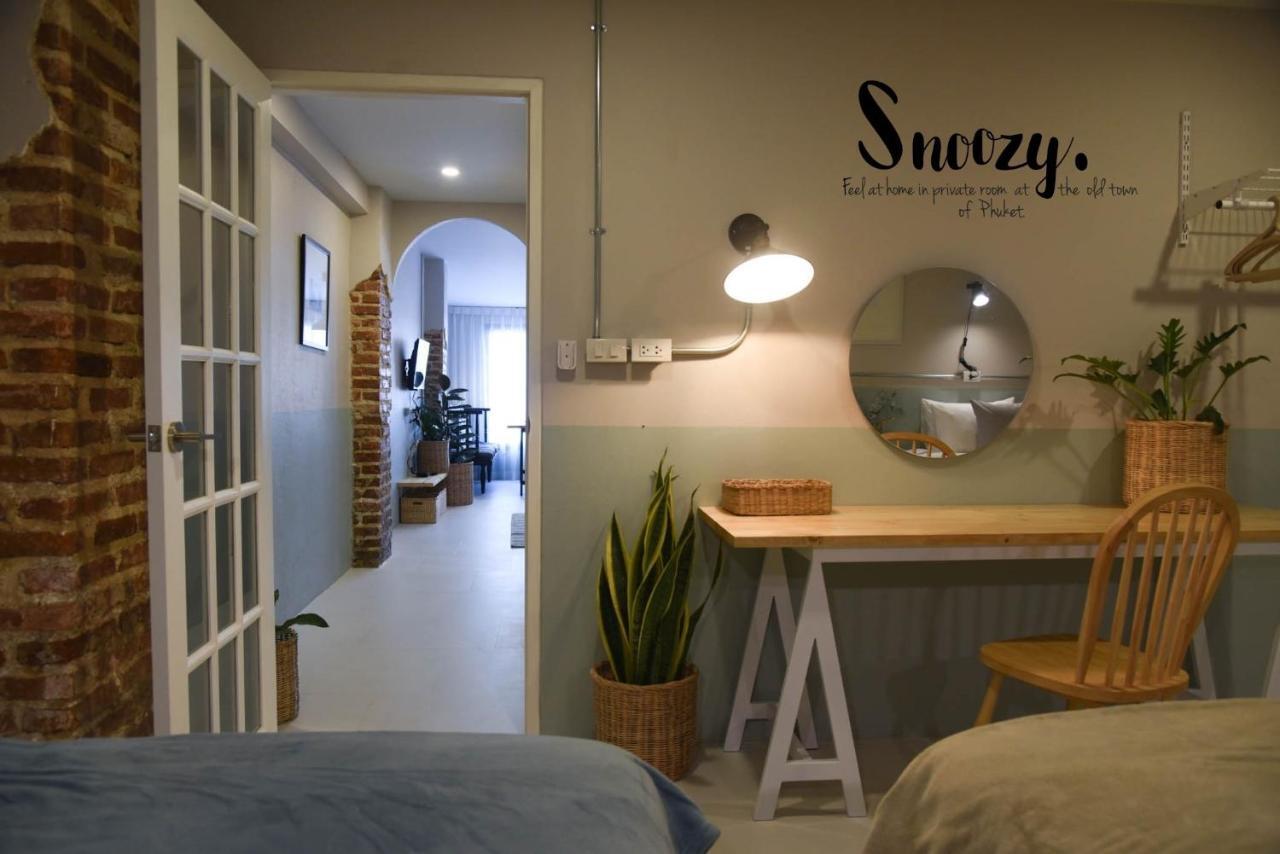 Snoozy Guesthouse Пхукет Екстер'єр фото