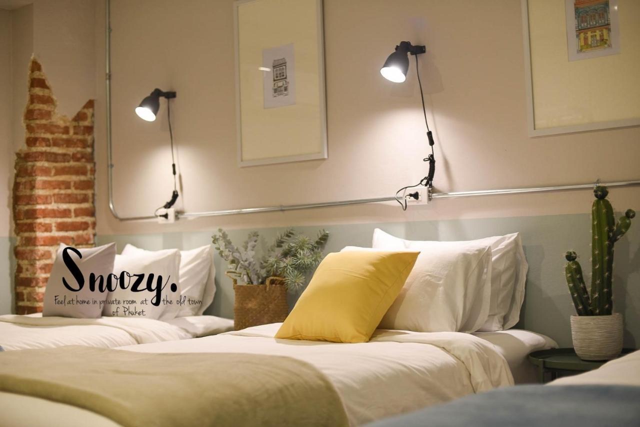Snoozy Guesthouse Пхукет Екстер'єр фото