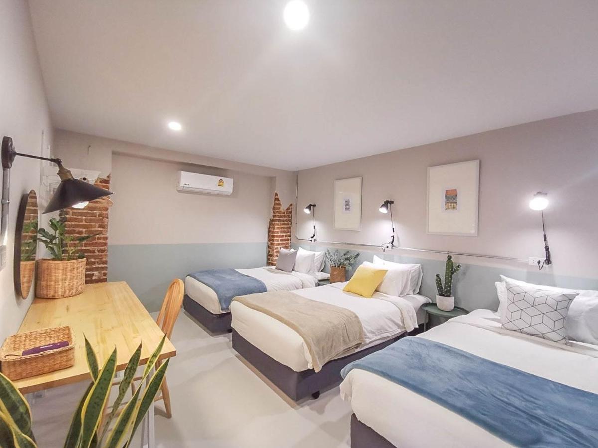 Snoozy Guesthouse Пхукет Екстер'єр фото